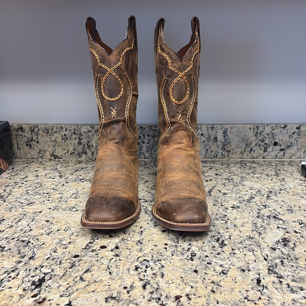 Handcrafted rope stitched design size 11 men’s boots